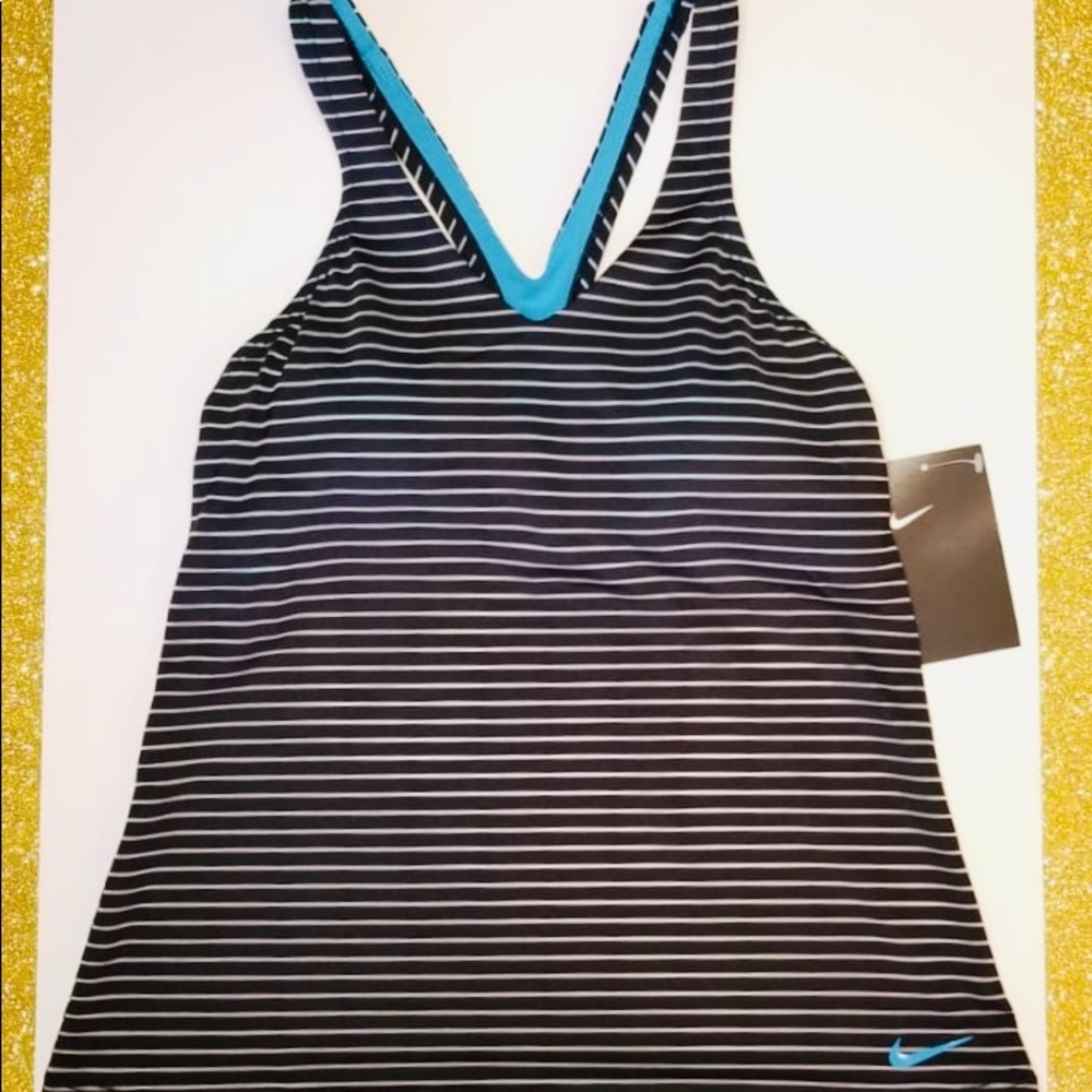 🔥 CLEARANCE 🔥 NEW nike swimming top